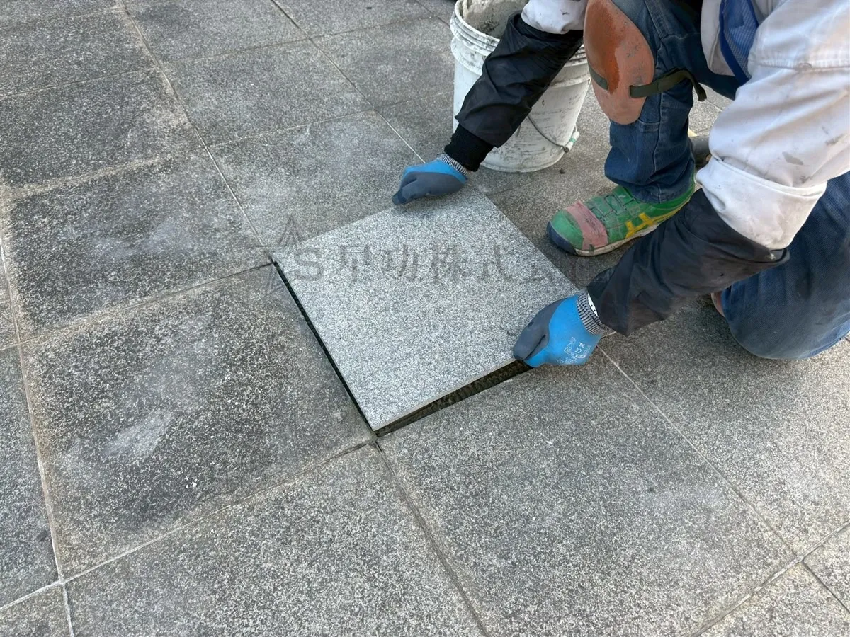 タイル張り替え工事